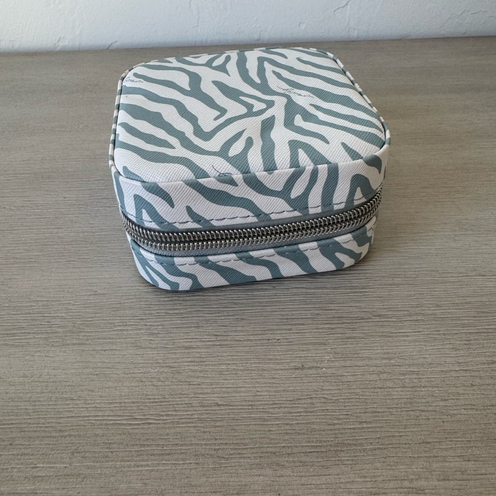 Milly Jewelry Box Mini Blue Zebra Travel Case Bijoux Organizer Faux Leather Cube